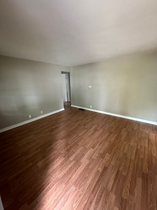 Foto del edificio - 2908 Witchwood Dr