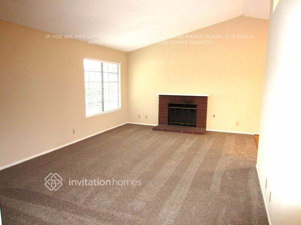 Foto del edificio - 13921 Pheasant Knoll Ln