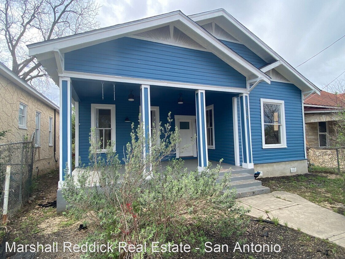 Primary Photo - 3 br, 2 bath House - 1818 E. Houston