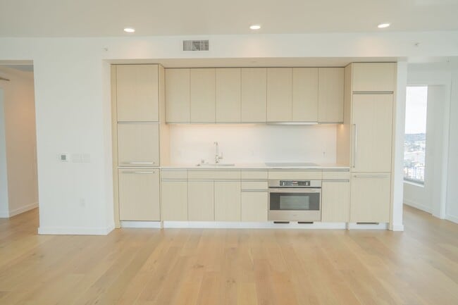 Building Photo - 2bd/2ba Seattle Condo