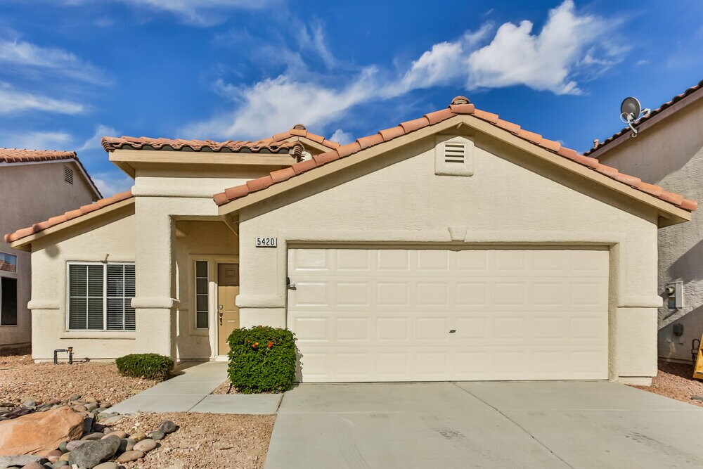 Foto principal - 5420 Cliff Dancer St