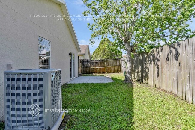 Building Photo - 1028 Florida Holly Dr