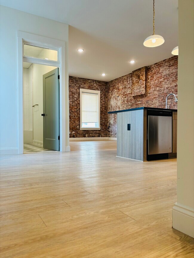 Foto del edificio - 709 Broadway St