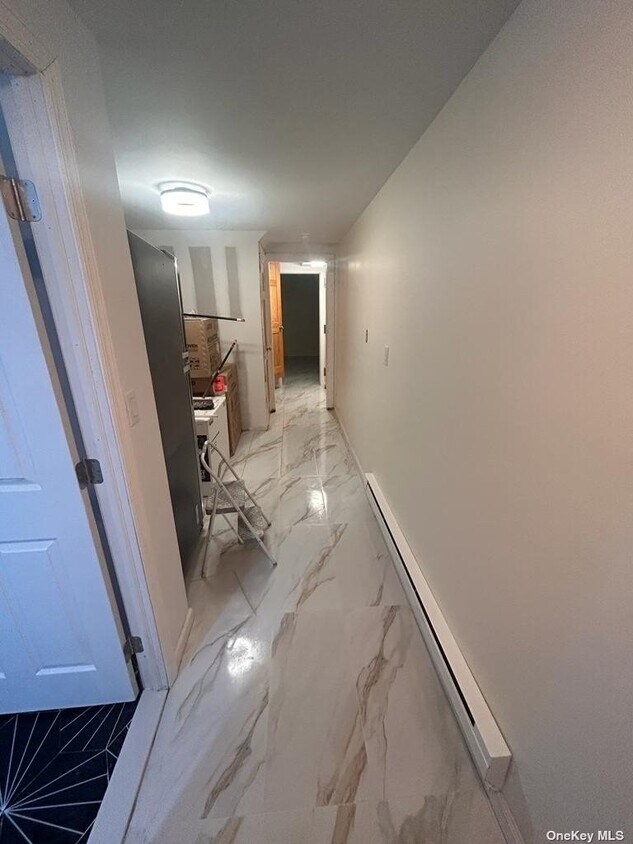 Foto principal - 729 E 93rd St