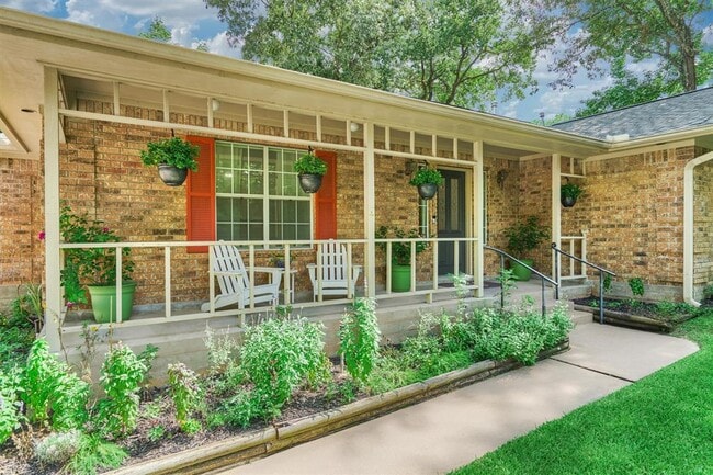 Building Photo - 1809 Carriage Hills Blvd