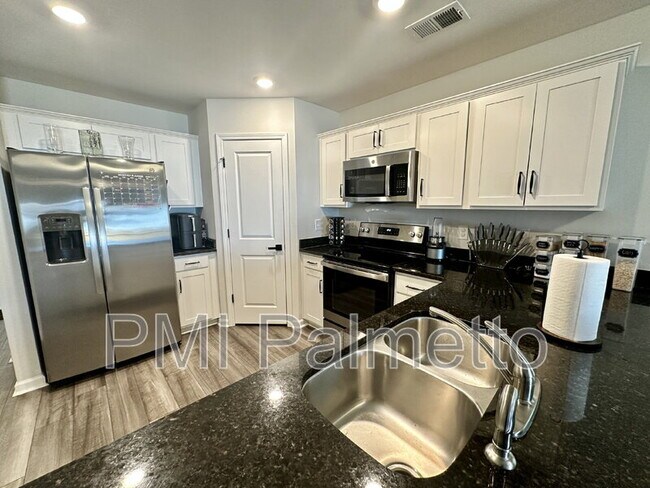 Foto del edificio - 409 Eclipse Ln