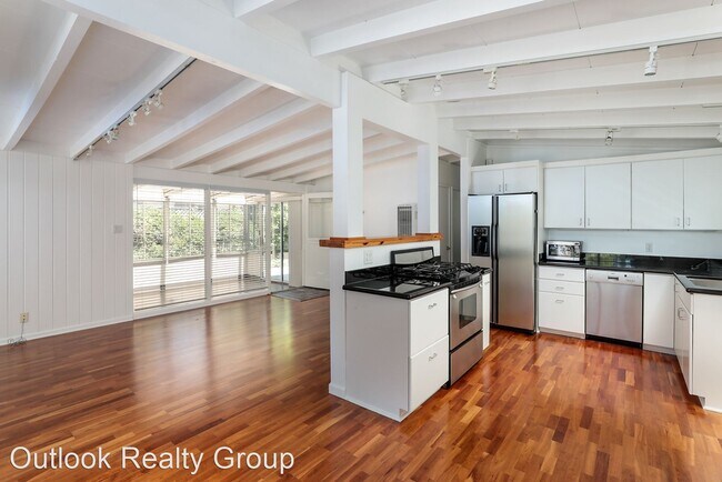 Building Photo - 3 br, 2 bath House - 2416 Laura Lane