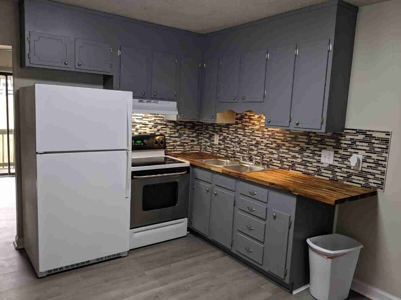 Foto principal - 1220 8th St NE