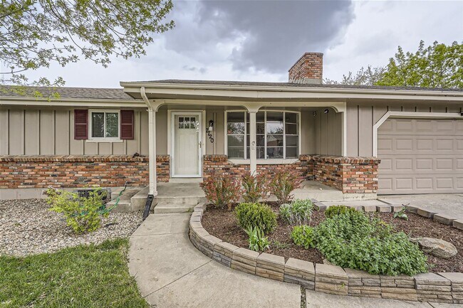 Foto del edificio - Spacious 5-Bedroom Retreat in Arvada, CO!