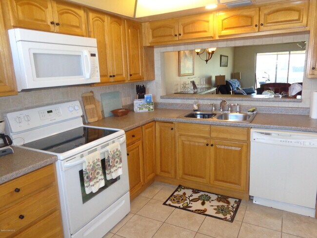 Foto del edificio - 412 Meadowlark Ln