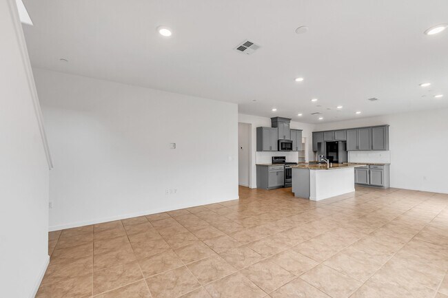 Building Photo - 5309 Guenoc Valley Ln