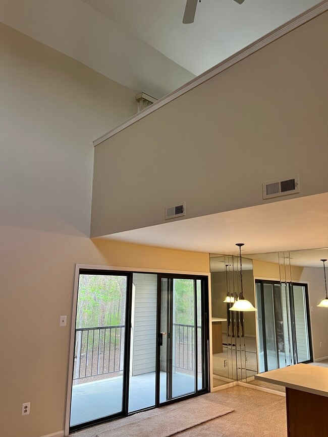 Building Photo - 31 Bridgewater Dr