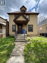 Building Photo - 830 Parent