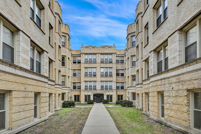 Building Photo - 6943 S Cornell
