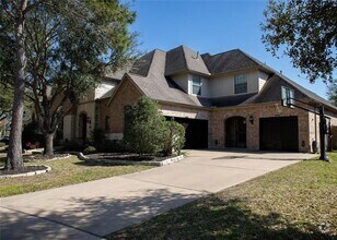 Building Photo - 25707 Pierrmont Ct