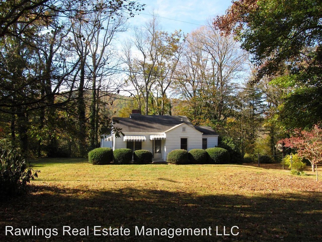 Primary Photo - 2 br, 1 bath House - 613 Brush Creek Road