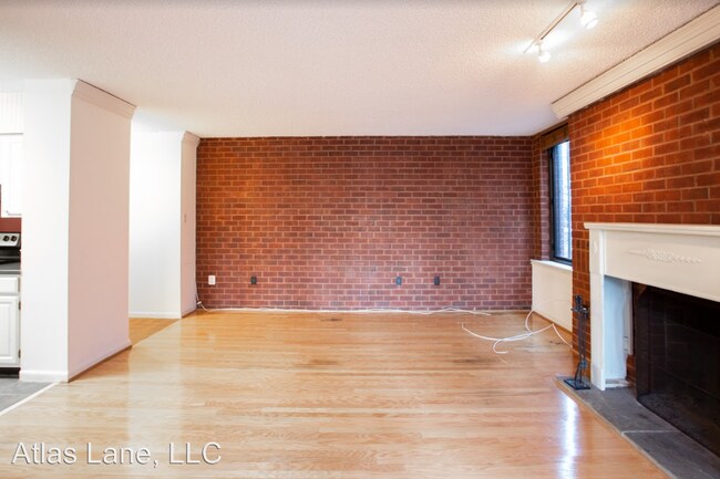 Building Photo - 1 br, 1 bath House - 1318 22nd St NW #103