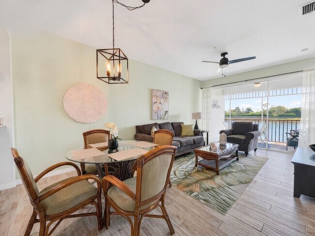 Foto del edificio - 7895 Mahogany Run Ln