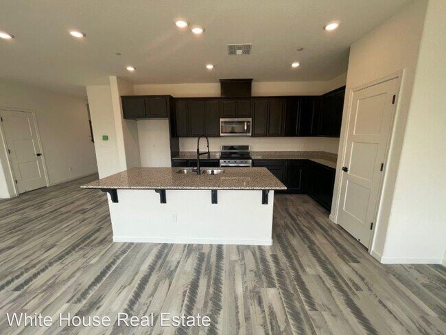 Building Photo - 3 br, 2.5 bath House - 113 Bywell Bridge Cir