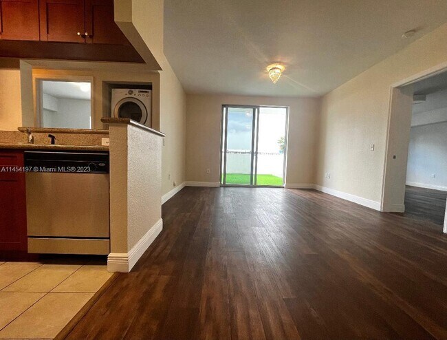 Foto del edificio - 36 NW 6th Ave