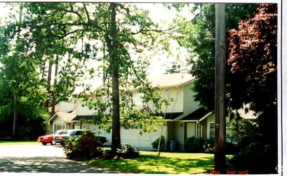 Primary Photo - 7520-7522 64th Ave W