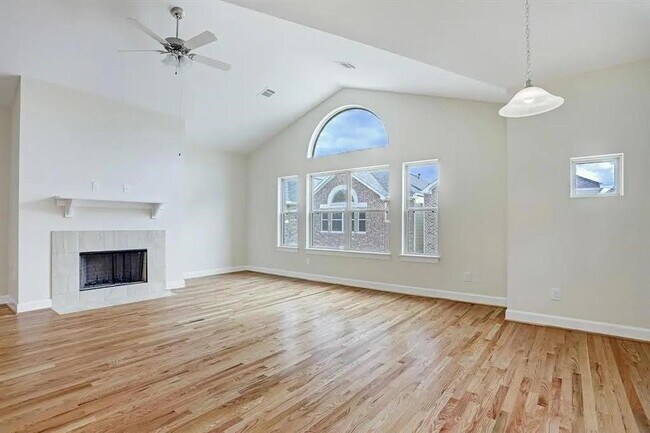 Foto del edificio - 11512 Main Cypress Dr