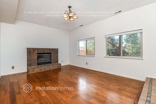 Foto del edificio - 7920 Camfield Cir