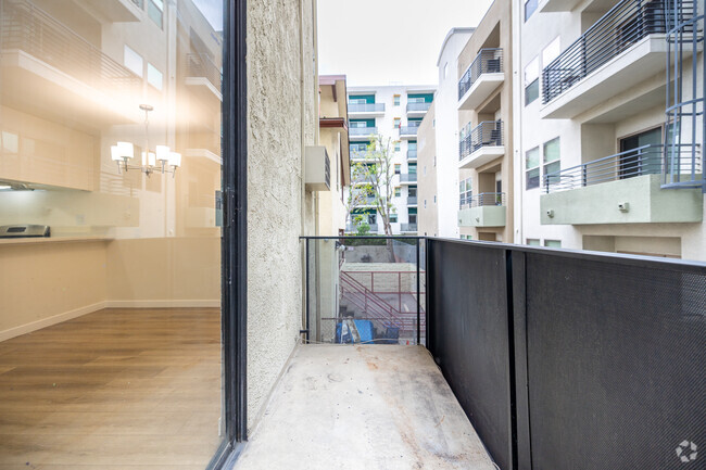 2BR, 1.5BA - 1,600SF - Balcony - Las Casitas Apartments