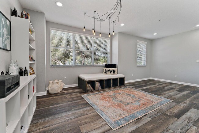 Building Photo - 500 Pacific Grove Dr