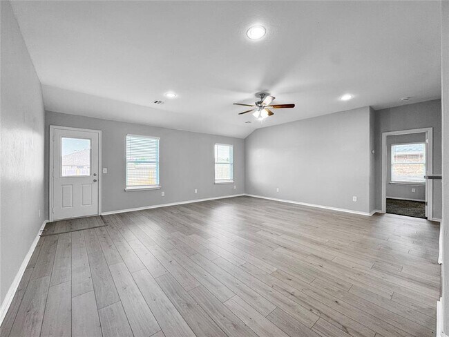 Foto del edificio - 2717 Sugar Pne Dr