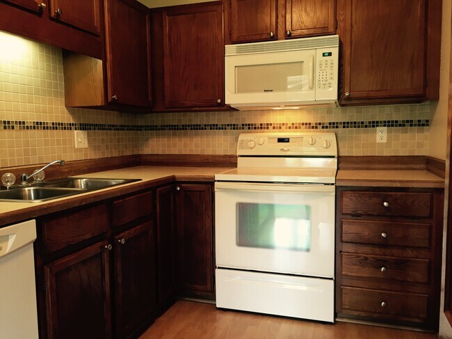 Foto del edificio - 7624 157th St W