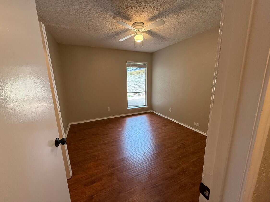 Foto principal - 1221 Holt Ave