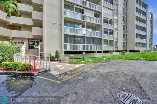 Building Photo - 7051 Environ Blvd