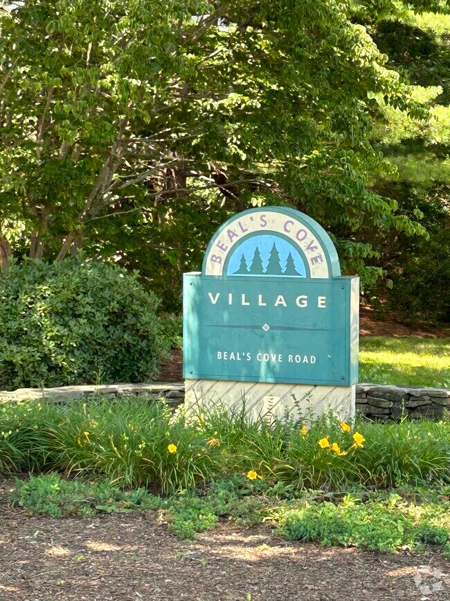 Hingham Woods Condominiums Apartments for Rent Hingham, MA 2