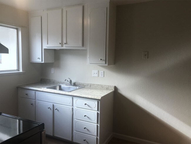 Building Photo - 506 Richmond Dr