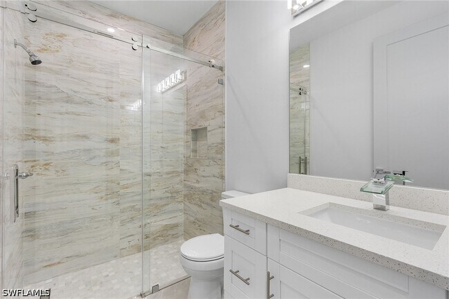 Foto del edificio - 2378 Hunter Blvd