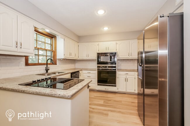 Building Photo - 18510 W 114th St, Olathe, KS, 66061