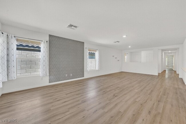 Building Photo - 9736 Newcastle Spgs Ave