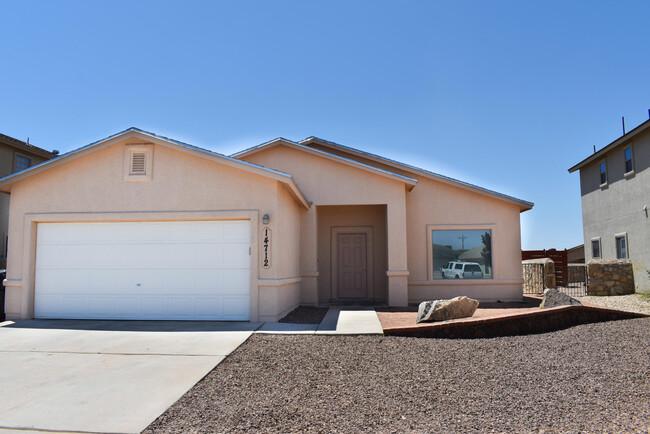 Building Photo - 14712 Far View Ct