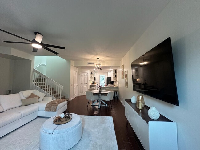 Foto del edificio - 3325 E Community Dr