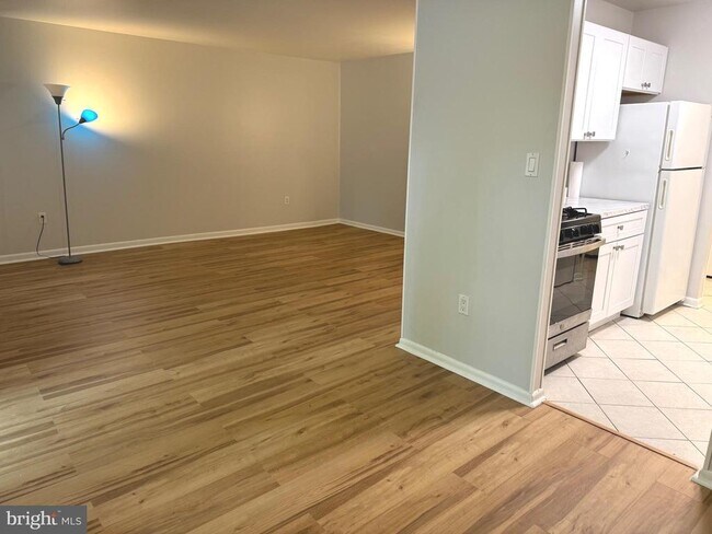 Foto del edificio - 3368 Hewitt Ave