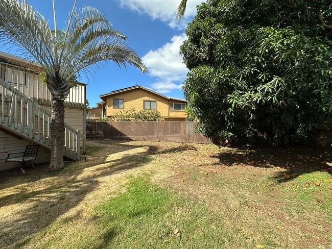 Building Photo - 42 Waikalani Pl