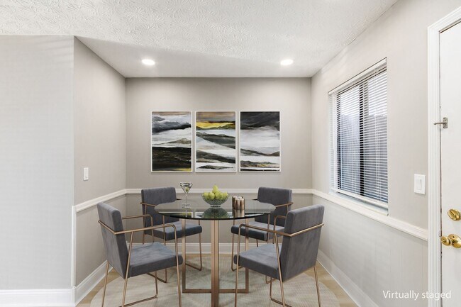 Foto del edificio - 5469 Kenneylane Blvd