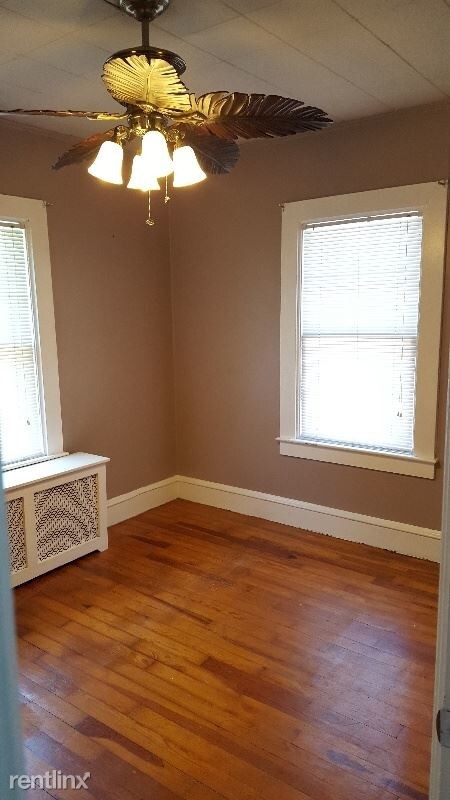 Foto del edificio - 1 br, 1 bath House - 11 1/2 Ocean Avenue