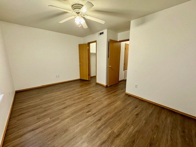 Building Photo - 417 N Pleasant St