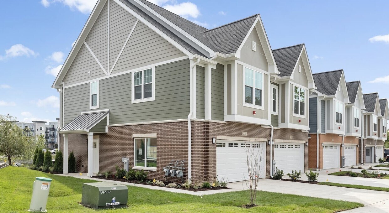 28325 Torch Pkwy, Warrenville, IL 60555 Townhome Rentals in