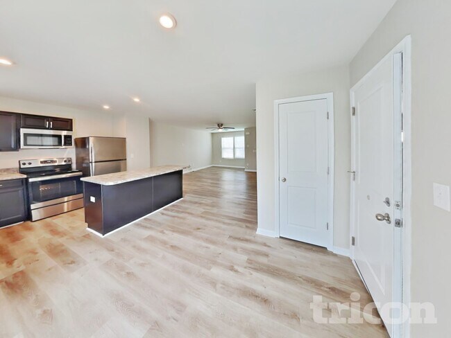 Foto del edificio - 2424 Solomon Ln