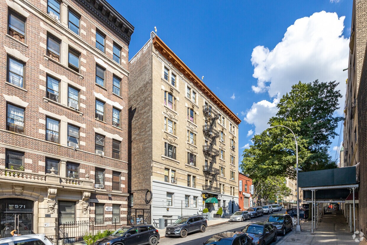 Primary Photo - 565-569 W 139th St