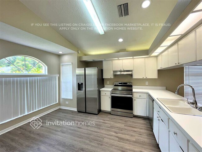 Foto del edificio - 11013 Bentwood Ct