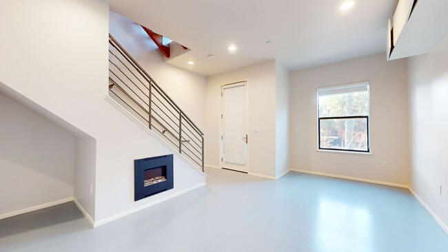 Foto del edificio - Beautiful Emeryville Townhome Available!